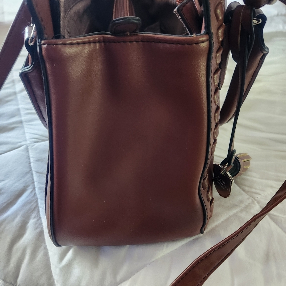 Women's London Fog  Handbag - Picture 10 of 13